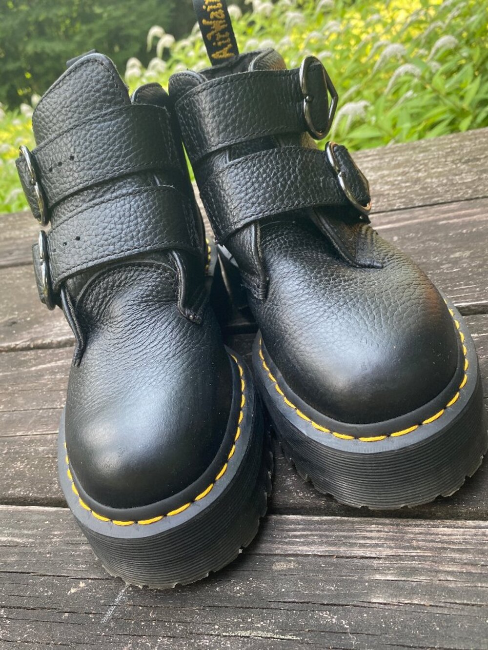 Women's Doc Martens Devon Heart Platform Boots - Size 8 USA/39 EURO Worn Once! - Picture 2 of 6